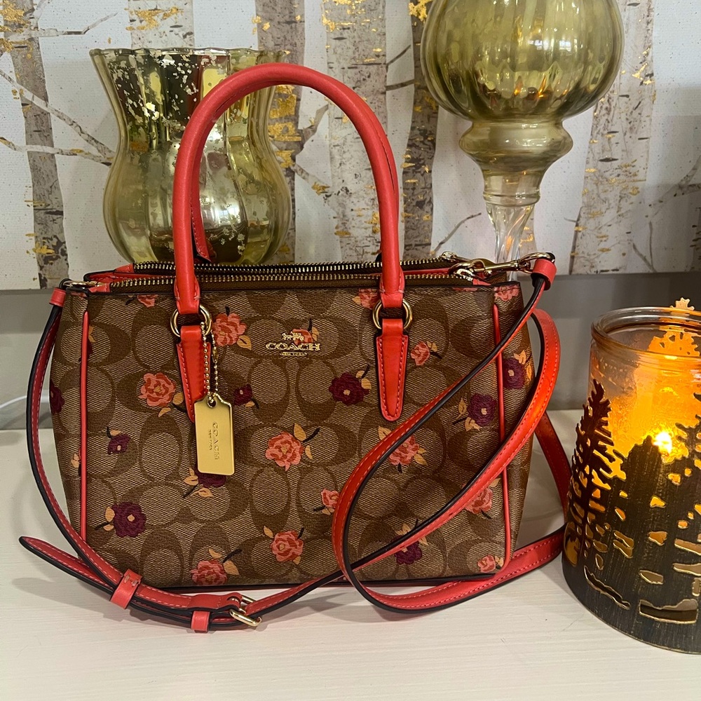 Coach vintage rose pattern handbag/crossbody bag